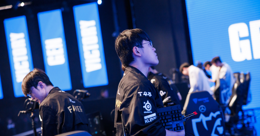 T1 đang gặp khó khăn nhưng Gumayusi vẫn sở hữu một thông số "đáng nể"