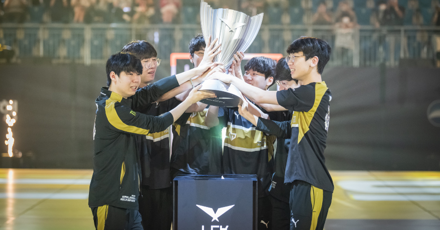 Liên Minh Huyền Thoại