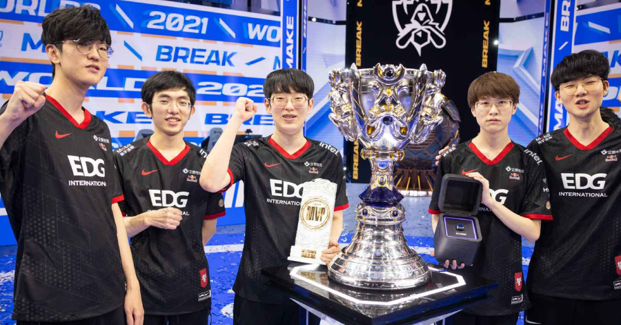 Cựu vương CKTG lâm vào tình cảnh "thê thảm"