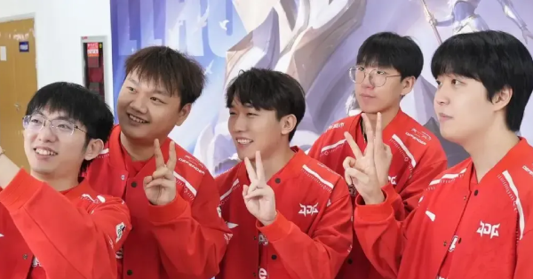 Liên Minh Huyền Thoại