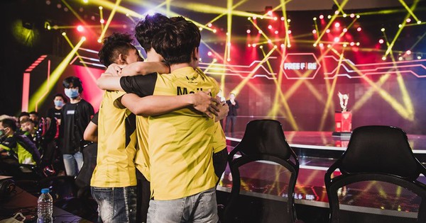 V Gaming Free Fire: 'Đồng lòng đồng nghĩa với chiến thắng, vô địch chỉ là phần thưởng chứng minh cho sự tin tưởng lẫn nhau'