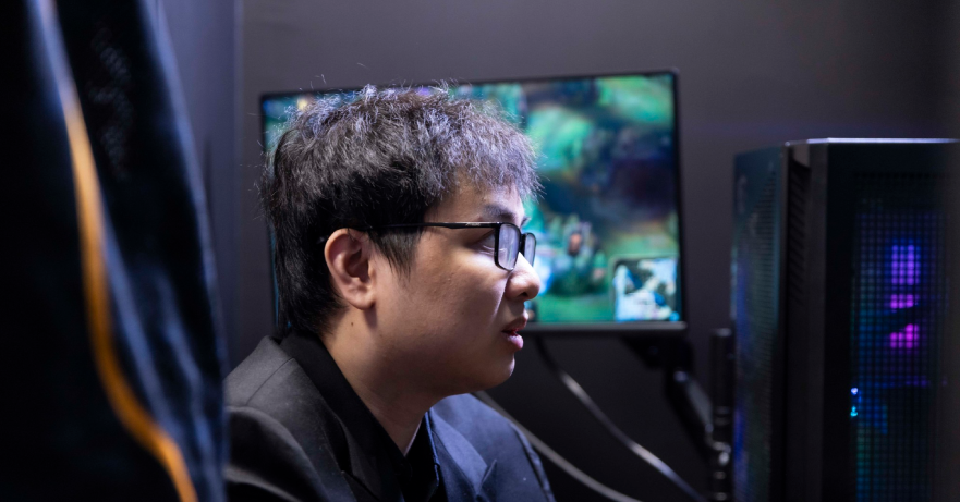 Á quân CKTG 2024 bất ngờ nhắc đến SofM với 2 vị tướng "thần sầu"