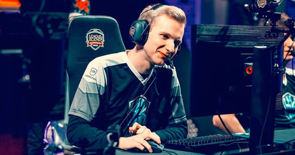 Liên Minh Huyền Thoại