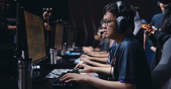 Liên Minh Huyền Thoại