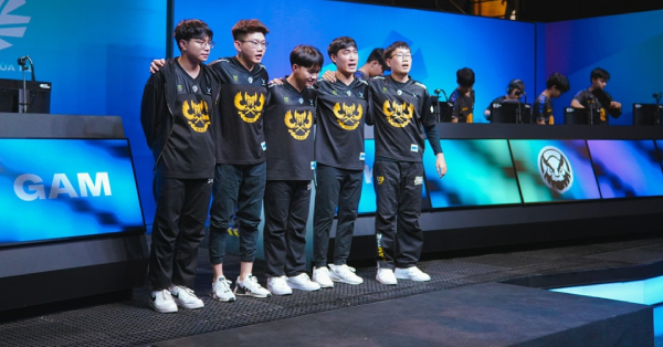 Liên Minh Huyền Thoại