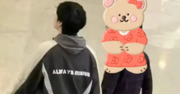 Người yêu của cựu vương CKTG bất ngờ bị phốt sở thích "dị"