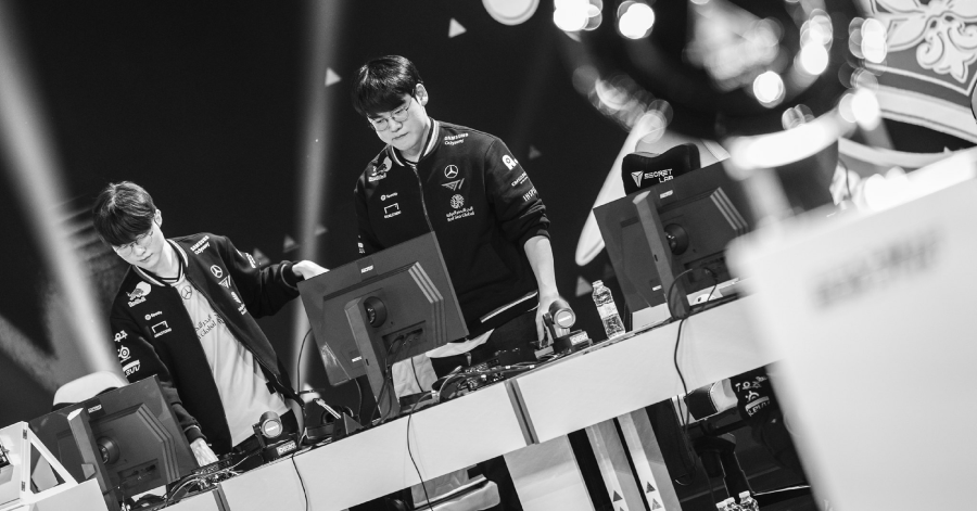 Chiến thắng chóng vánh nhưng T1 vẫn trở thành "nguồn content" vì bug "khó đỡ"