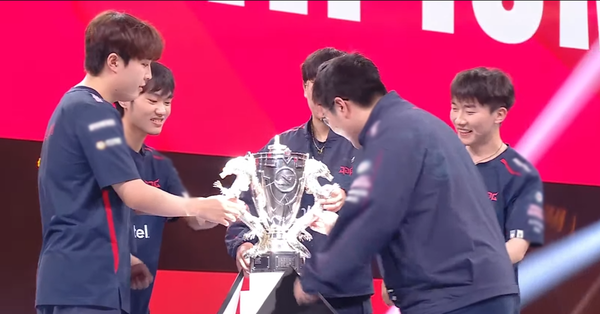 Liên Minh Huyền Thoại