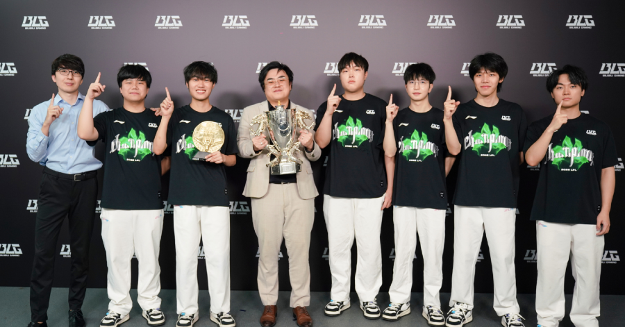 BLG lên ngôi LPL giúp một tuyển thủ lập thành tích "vô tiền khoáng hậu" trong lịch sử LMHT