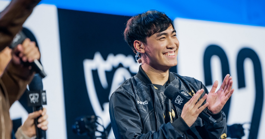 Tái ngộ GAM, cựu vương CKTG có màn "nhắc thù cũ"